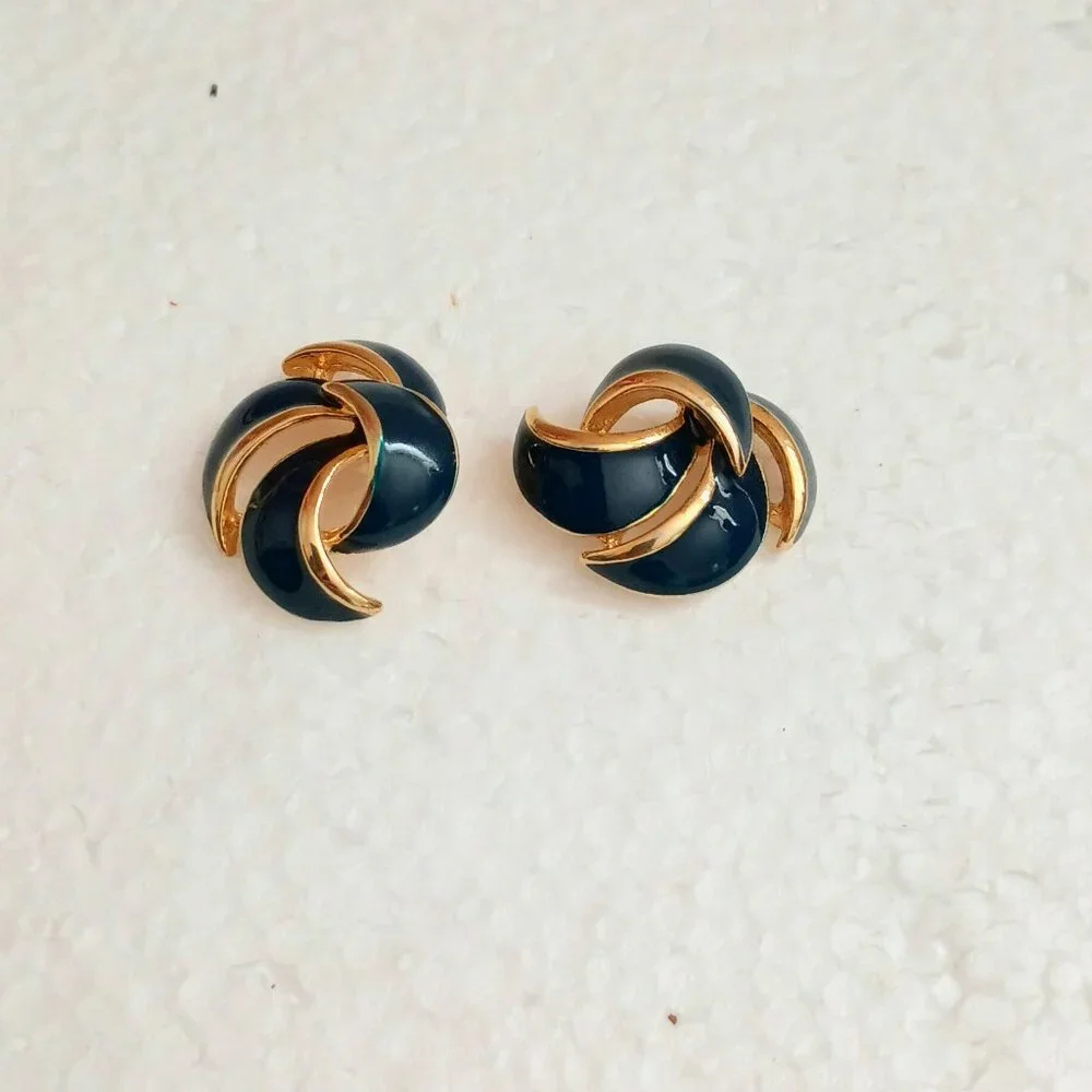 Blue Enamel Swirl Nautical Earrings Women's Gold Tone Vintage Post/Stud Jewelry